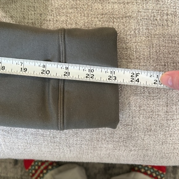 THE NORTH FACE WOMENS LARGE, GREEN,  AND PINK ACCENT,  HOODIE SWEATSHIRT - Picture 10 of 11